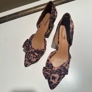 Brand new leopard bow d’orsay pump.
